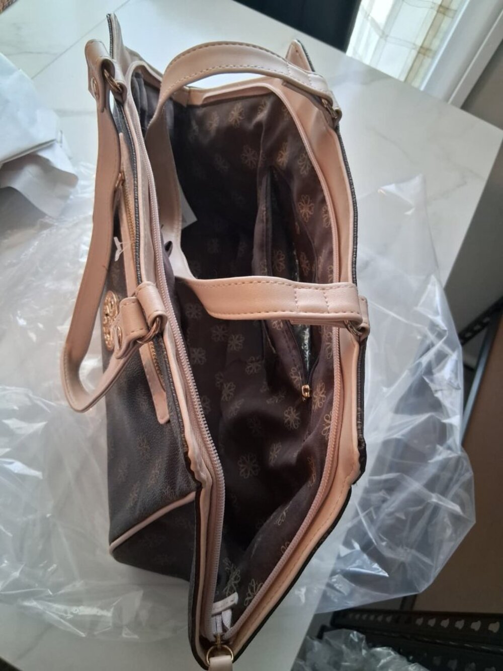 women,s bag - Picture 3 of 3